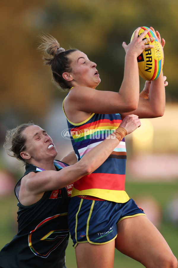 AFLW 2024 Round 07 - GWS v Adelaide - A-55281081