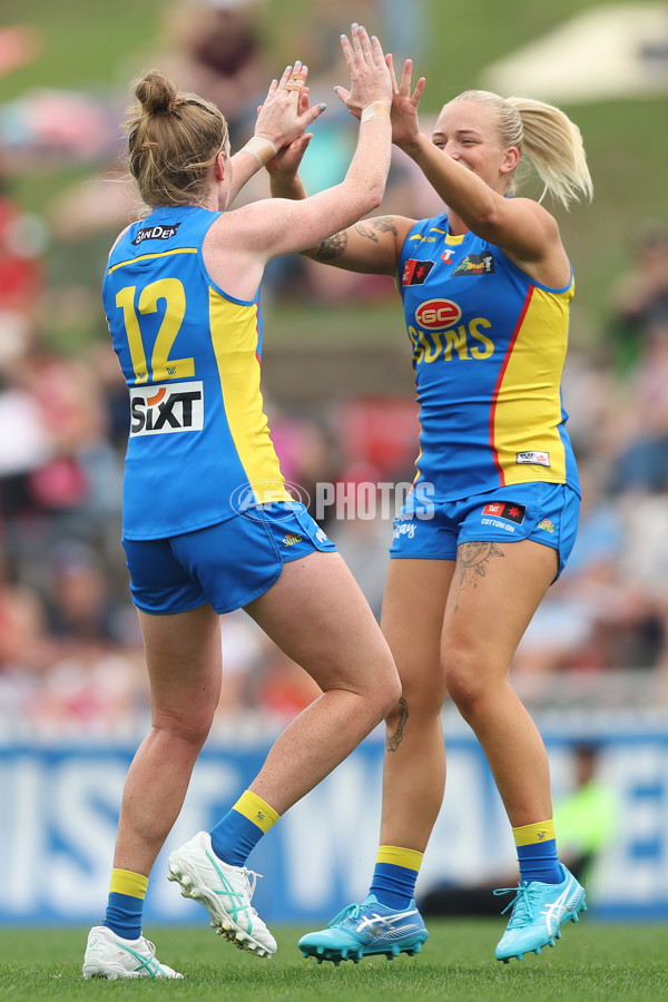 AFLW 2024 Round 08 - Sydney v Gold Coast - A-55344461
