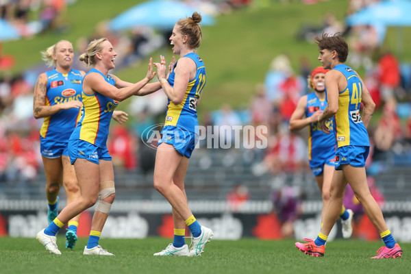AFLW 2024 Round 08 - Sydney v Gold Coast - A-55345645