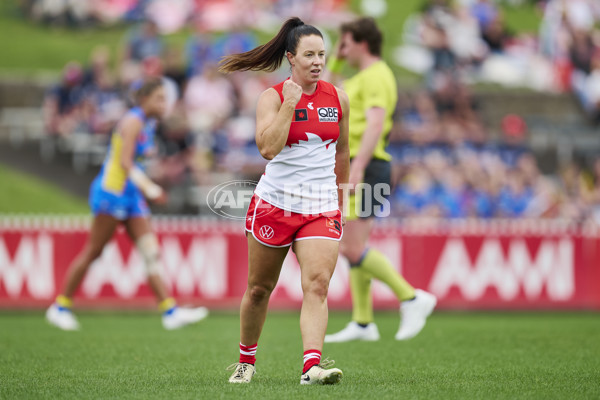 AFLW 2024 Round 08 - Sydney v Gold Coast - A-55347000