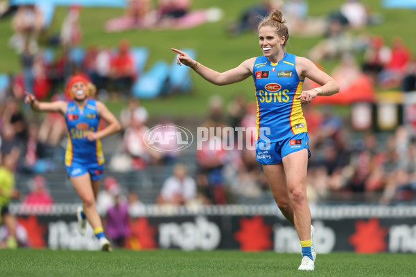 AFLW 2024 Round 08 - Sydney v Gold Coast - A-55347006