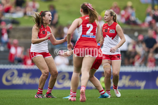AFLW 2024 Round 08 - Sydney v Gold Coast - A-55347088