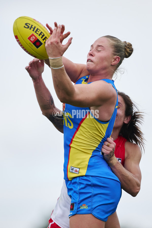 AFLW 2024 Round 08 - Sydney v Gold Coast - A-55348859