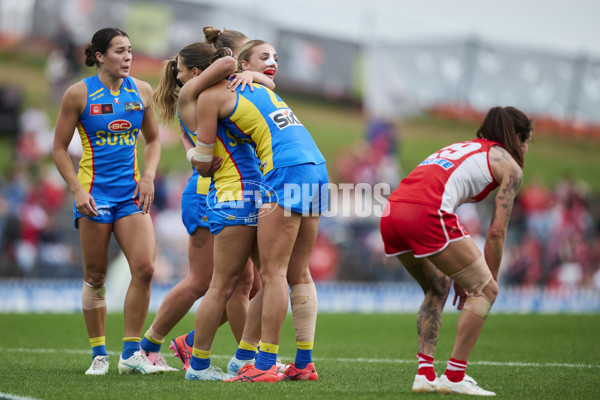 AFLW 2024 Round 08 - Sydney v Gold Coast - A-55348891