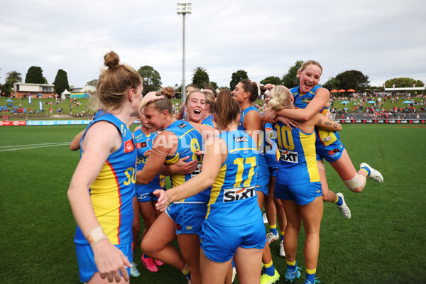 AFLW 2024 Round 08 - Sydney v Gold Coast - A-55348898
