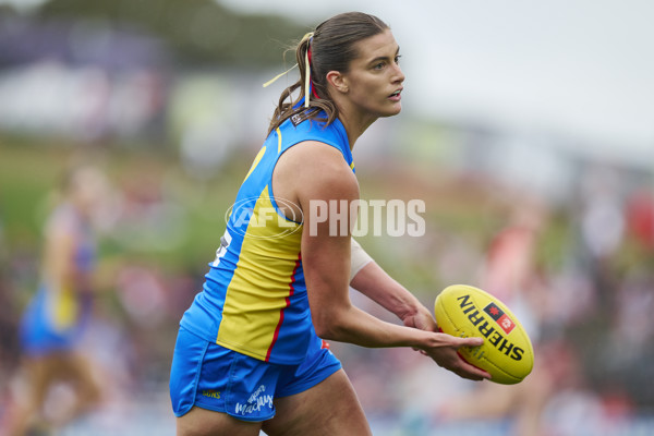 AFLW 2024 Round 08 - Sydney v Gold Coast - A-55349429