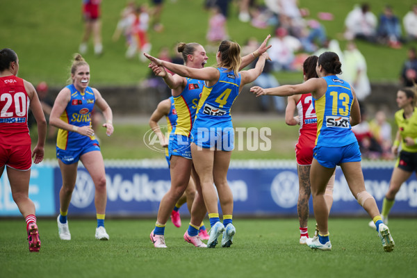 AFLW 2024 Round 08 - Sydney v Gold Coast - A-55351679