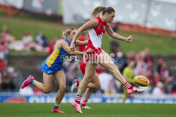 AFLW 2024 Round 08 - Sydney v Gold Coast - A-55352681