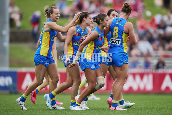 AFLW 2024 Round 08 - Sydney v Gold Coast - A-55352689
