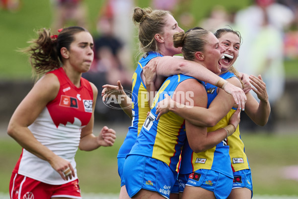 AFLW 2024 Round 08 - Sydney v Gold Coast - A-55352692