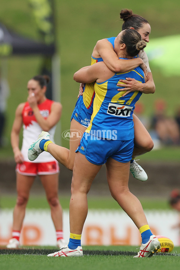AFLW 2024 Round 08 - Sydney v Gold Coast - A-55357349