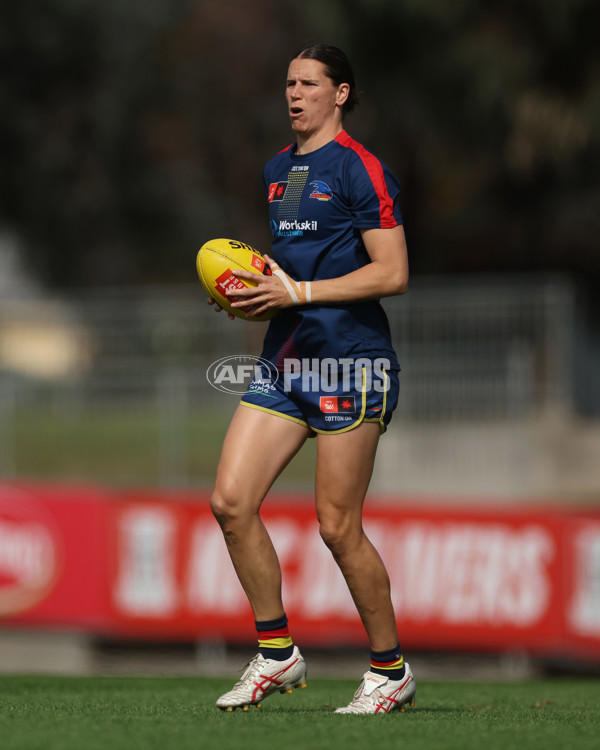 AFLW 2024 Round 08 - Collingwood v Adelaide - A-55380974