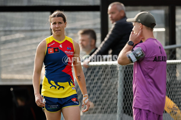 AFLW 2024 Round 08 - Collingwood v Adelaide - A-55383752