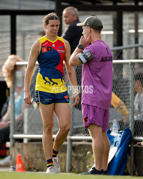 AFLW 2024 Round 08 - Collingwood v Adelaide - A-55387289
