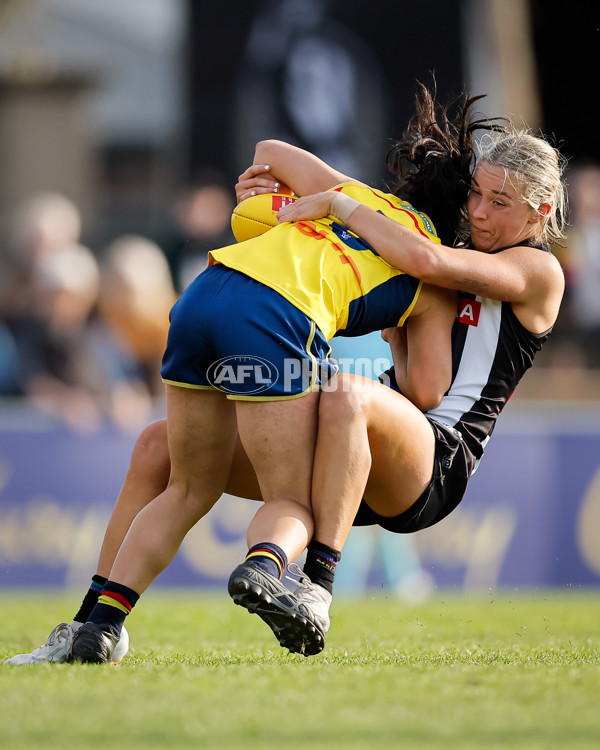 AFLW 2024 Round 08 - Collingwood v Adelaide - A-55387320