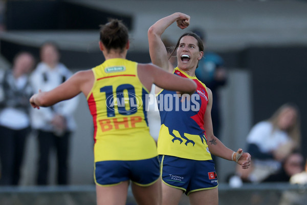 AFLW 2024 Round 08 - Collingwood v Adelaide - A-55388928