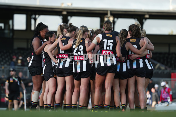 AFLW 2024 Round 08 - Collingwood v Adelaide - A-55388970