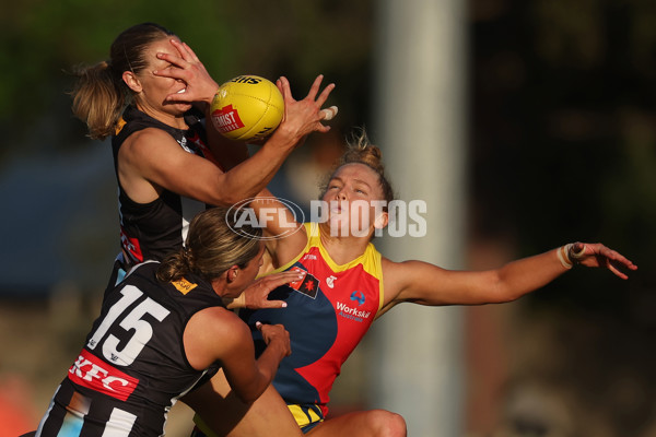 AFLW 2024 Round 08 - Collingwood v Adelaide - A-55388976