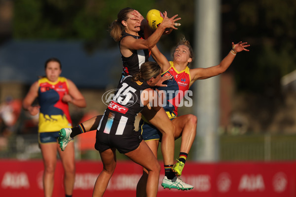 AFLW 2024 Round 08 - Collingwood v Adelaide - A-55388984