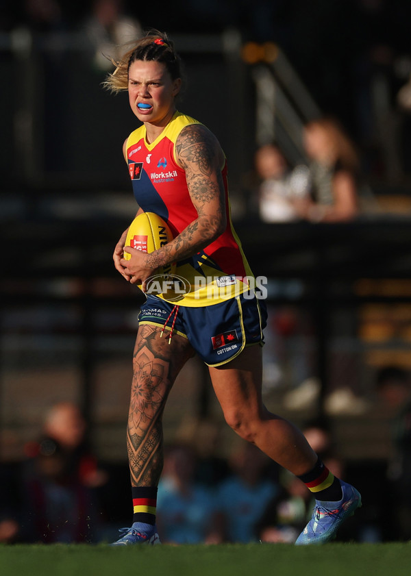 AFLW 2024 Round 08 - Collingwood v Adelaide - A-55389003