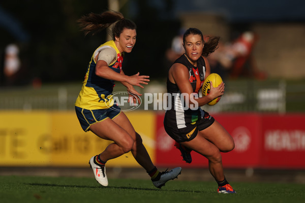 AFLW 2024 Round 08 - Collingwood v Adelaide - A-55390164