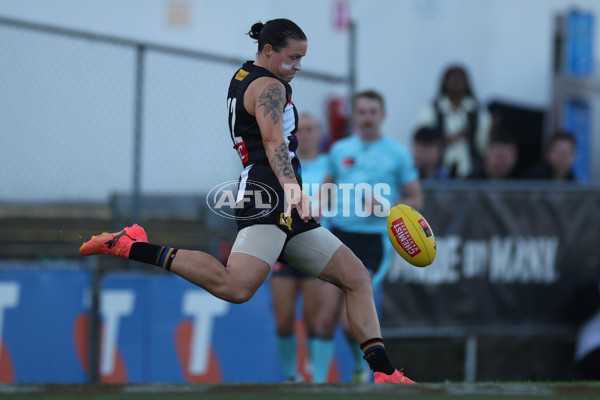 AFLW 2024 Round 08 - Collingwood v Adelaide - A-55391343