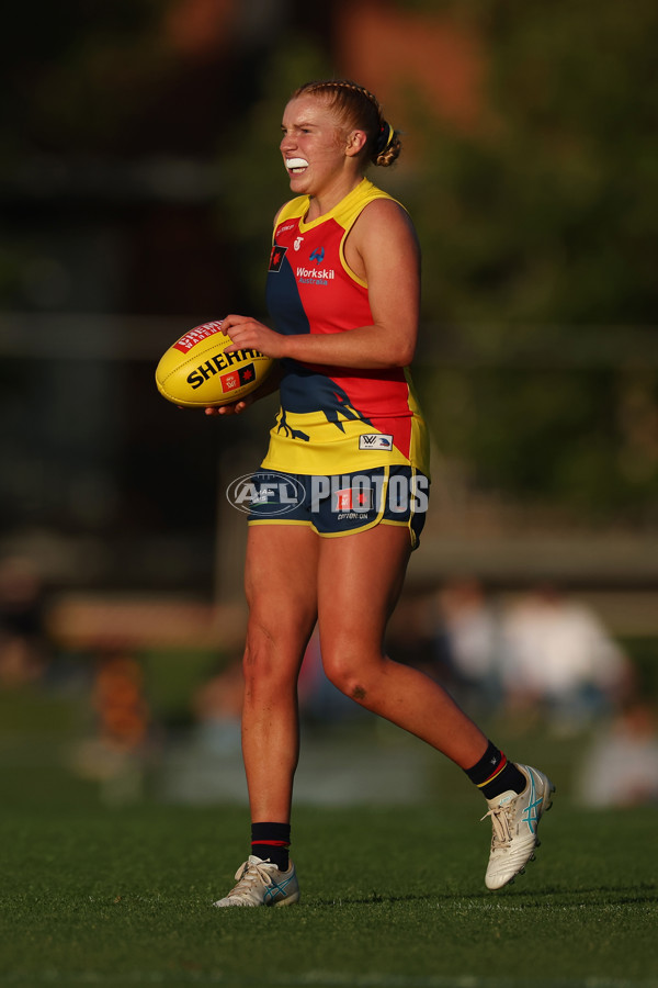 AFLW 2024 Round 08 - Collingwood v Adelaide - A-55391359