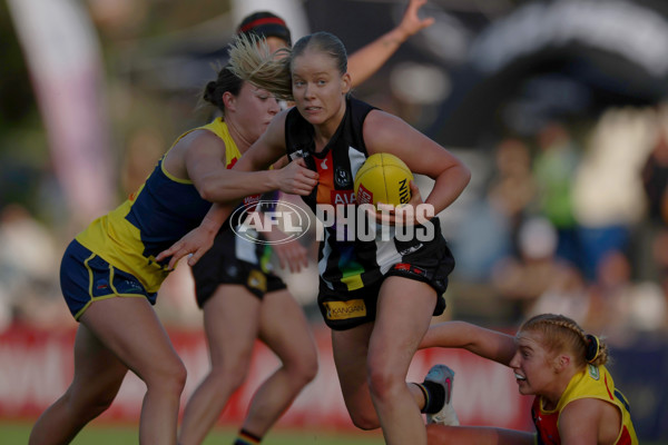 AFLW 2024 Round 08 - Collingwood v Adelaide - A-55391371