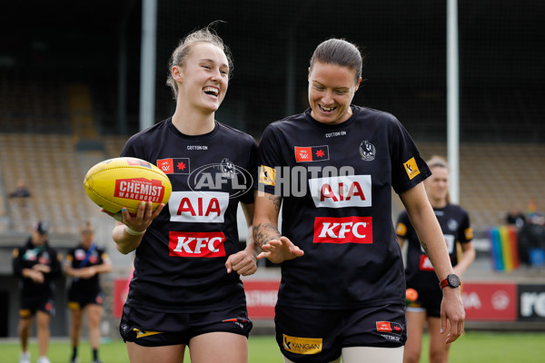 AFLW 2024 Round 08 - Collingwood v Adelaide - A-55391375