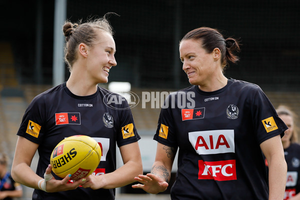 AFLW 2024 Round 08 - Collingwood v Adelaide - A-55391385