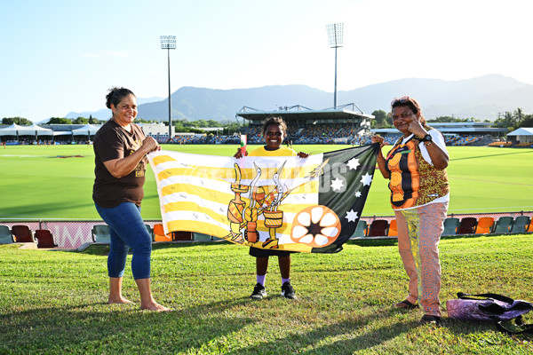 AFLW 2024 Round 09 - Hawthorn v Narrm - A-55399196