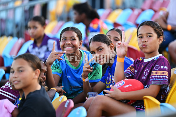 AFLW 2024 Round 09 - Hawthorn v Narrm - A-55399202