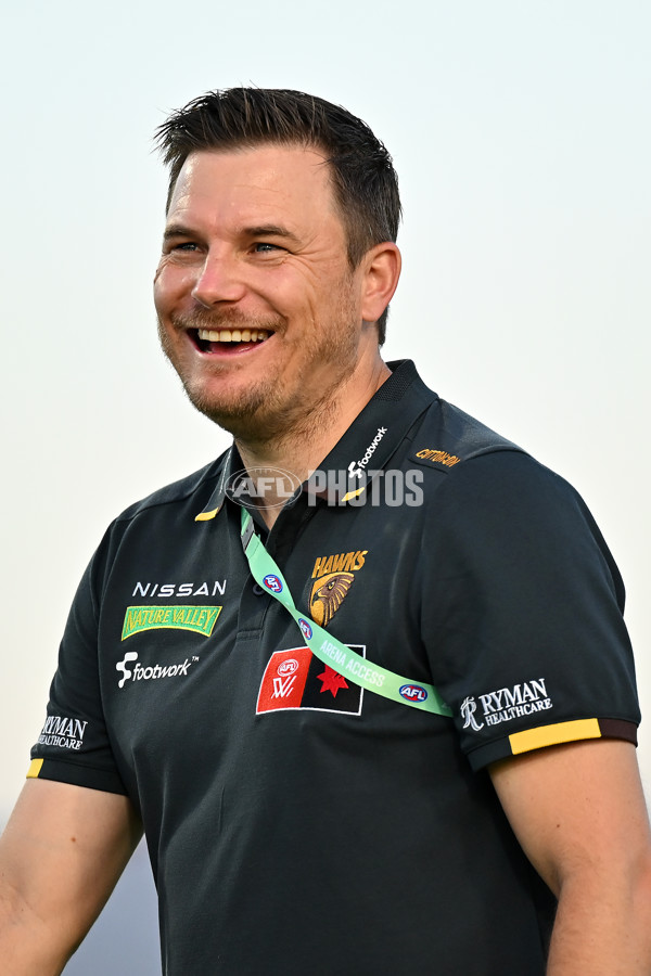 AFLW 2024 Round 09 - Hawthorn v Narrm - A-55399205