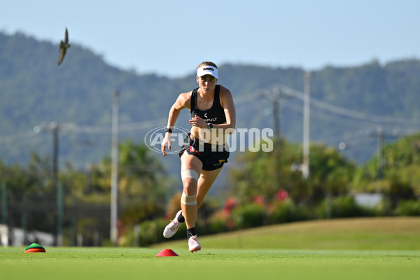 AFLW 2024 Round 09 - Hawthorn v Narrm - A-55431029