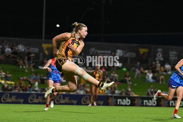 AFLW 2024 Round 09 - Hawthorn v Narrm - A-55431111
