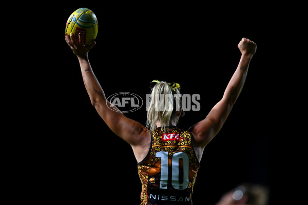 AFLW 2024 Round 09 - Hawthorn v Narrm - A-55442994