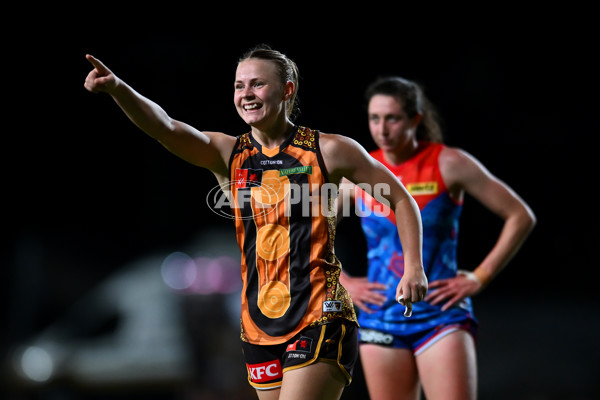 AFLW 2024 Round 09 - Hawthorn v Narrm - A-55442996