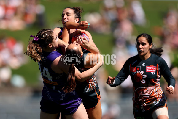 AFLW 2024 Round 09 - GWS v Walyalup - A-55466910