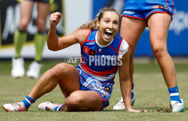 AFLW 2024 Round 09 - Western Bulldogs v Euro-Yroke - A-55490824