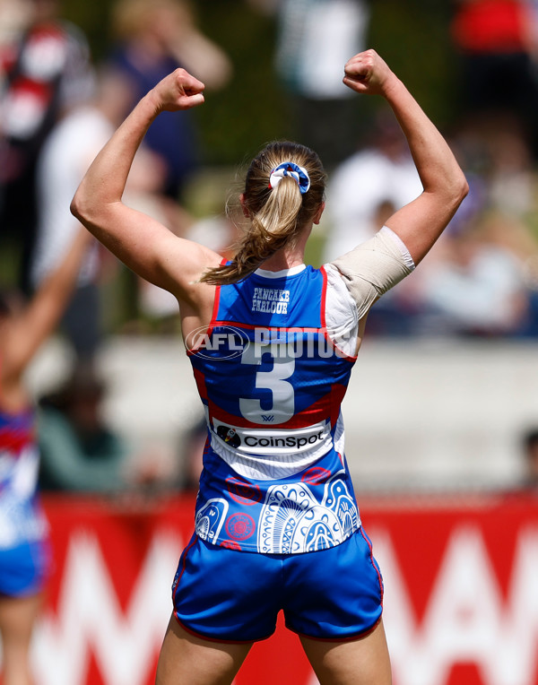 AFLW 2024 Round 09 - Western Bulldogs v Euro-Yroke - A-55492083