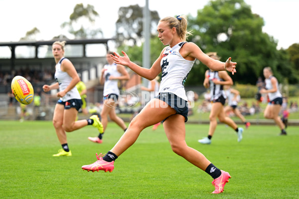 AFLW 2024 Round 09 - Collingwood v Carlton - A-55492114