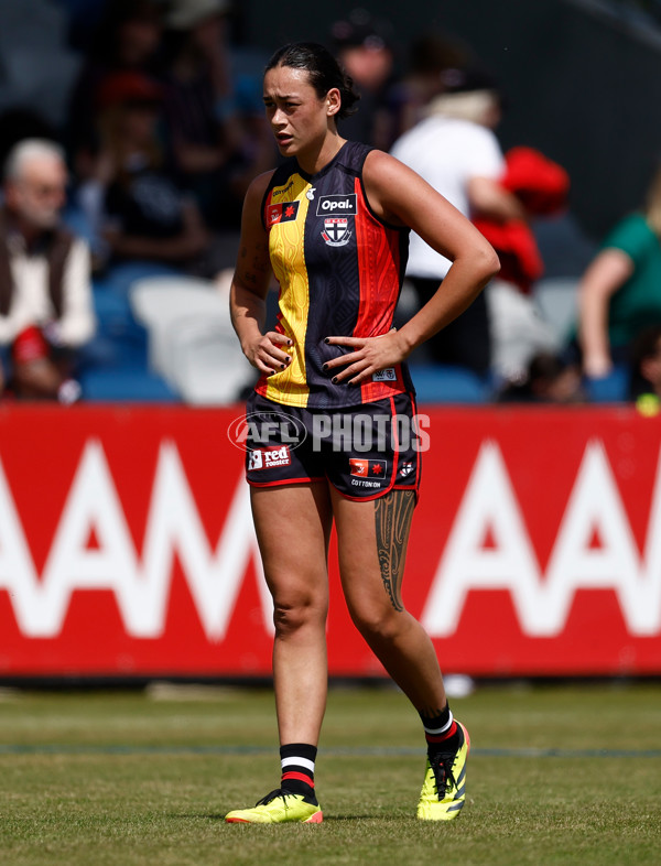 AFLW 2024 Round 09 - Western Bulldogs v Euro-Yroke - A-55493354