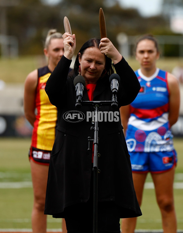 AFLW 2024 Round 09 - Western Bulldogs v Euro-Yroke - A-55493383
