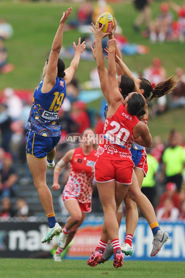 AFLW 2024 Round 10 - Sydney v Waalitj Marawar - A-55558899