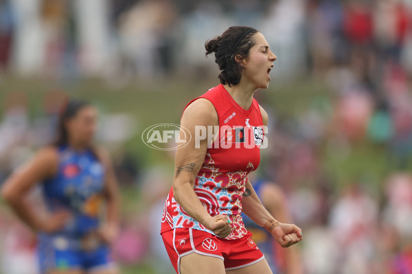 AFLW 2024 Round 10 - Sydney v Waalitj Marawar - A-55558918