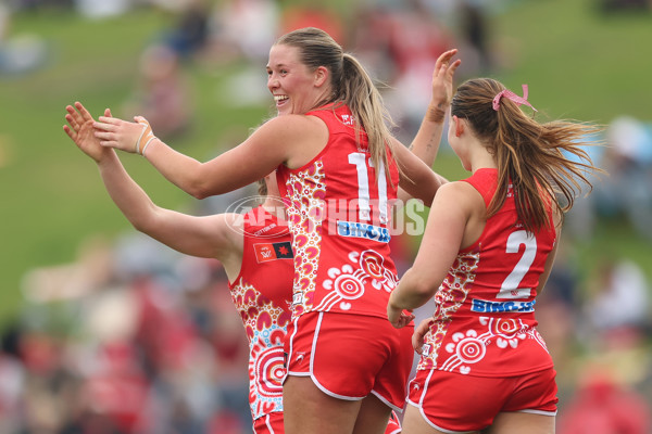 AFLW 2024 Round 10 - Sydney v Waalitj Marawar - A-55559728
