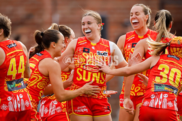AFLW 2024 Round 10 - North Melbourne v Gold Coast - A-55562087