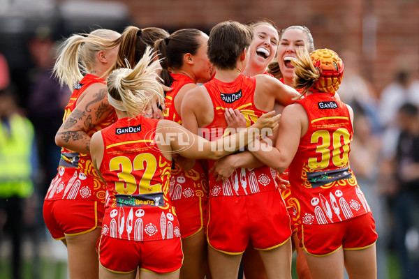 AFLW 2024 Round 10 - North Melbourne v Gold Coast - A-55562092