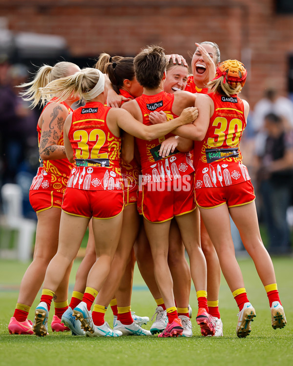 AFLW 2024 Round 10 - North Melbourne v Gold Coast - A-55562095