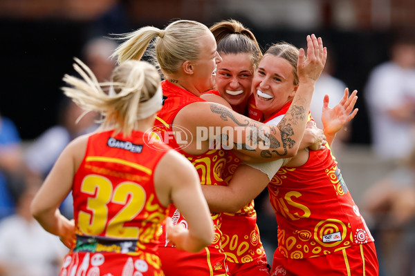 AFLW 2024 Round 10 - North Melbourne v Gold Coast - A-55562096